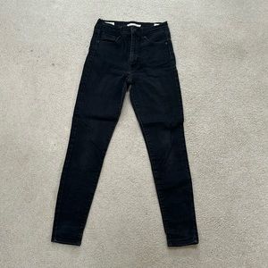 Levi’s skinny jeans